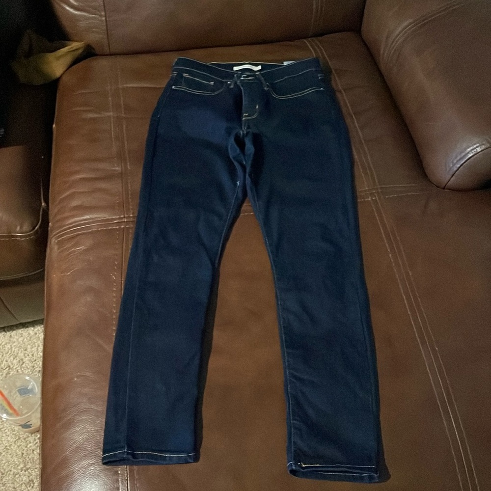 Dark Blue Levi Jeans